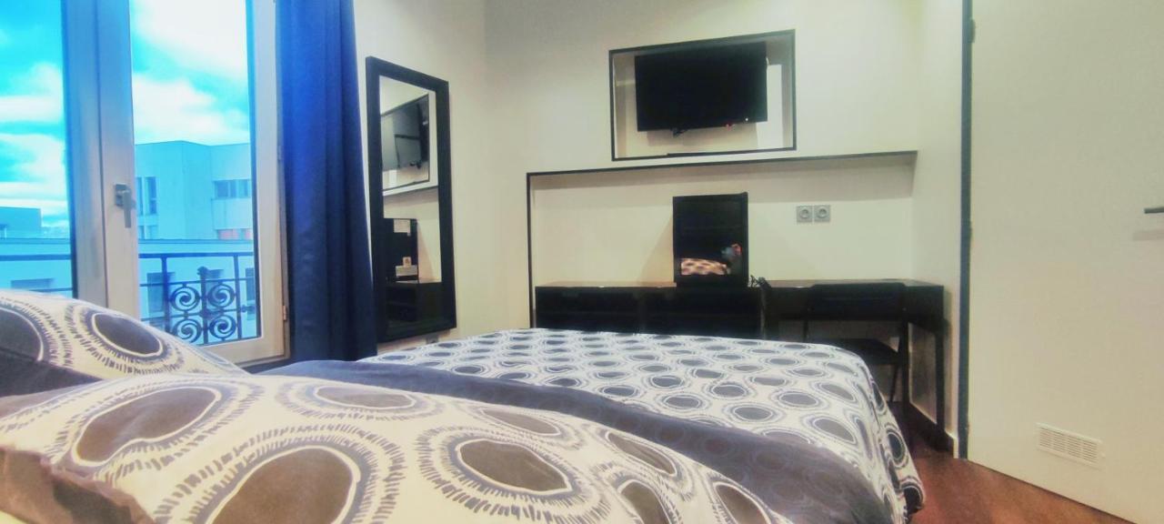 סן-דני Hotel Moderne מראה חיצוני תמונה