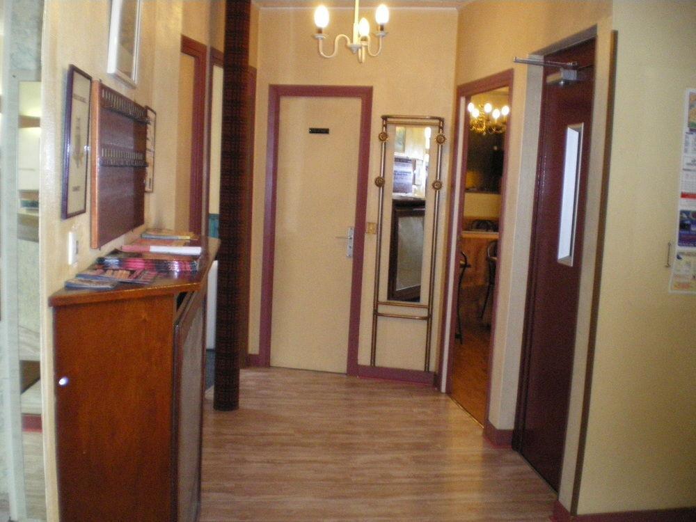סן-דני Hotel Moderne מראה חיצוני תמונה
