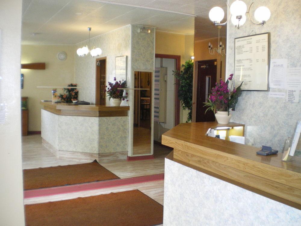 סן-דני Hotel Moderne מראה חיצוני תמונה